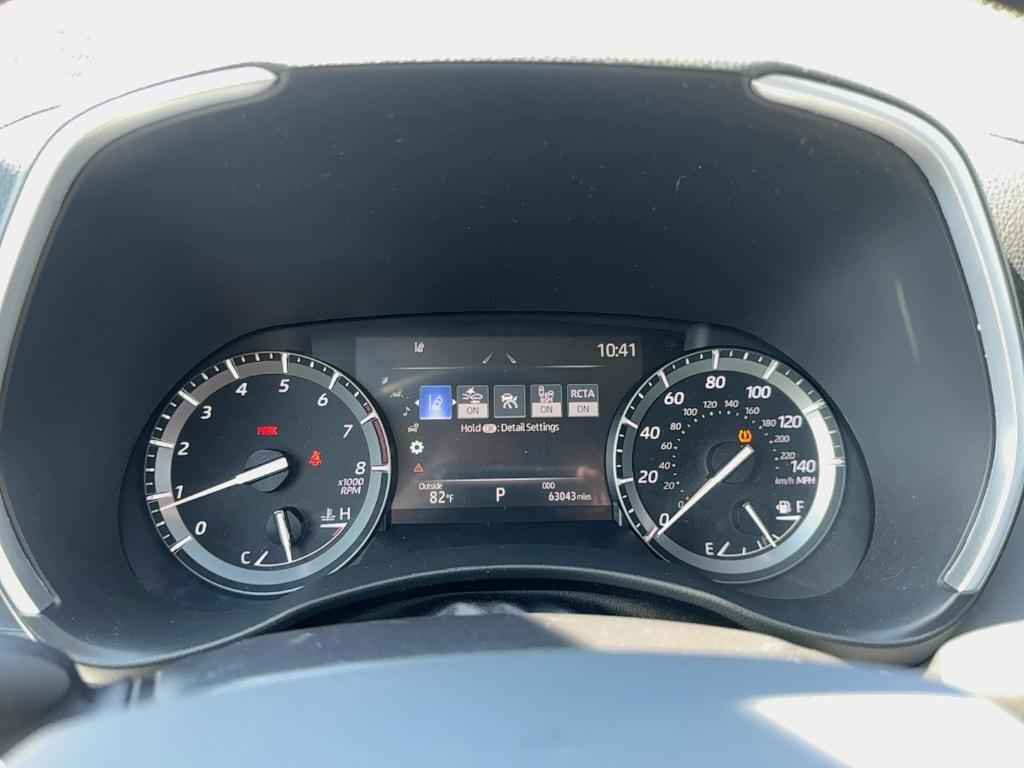 used 2021 Toyota Highlander car, priced at $29,995