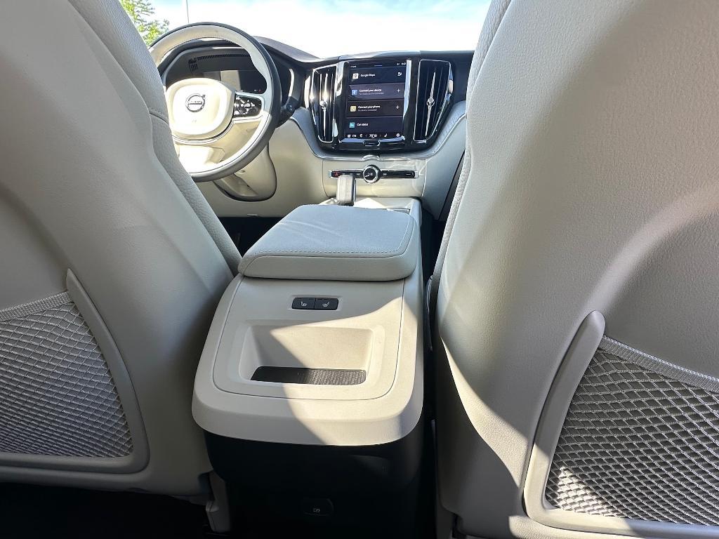 new 2025 Volvo XC60 car, priced at $55,360