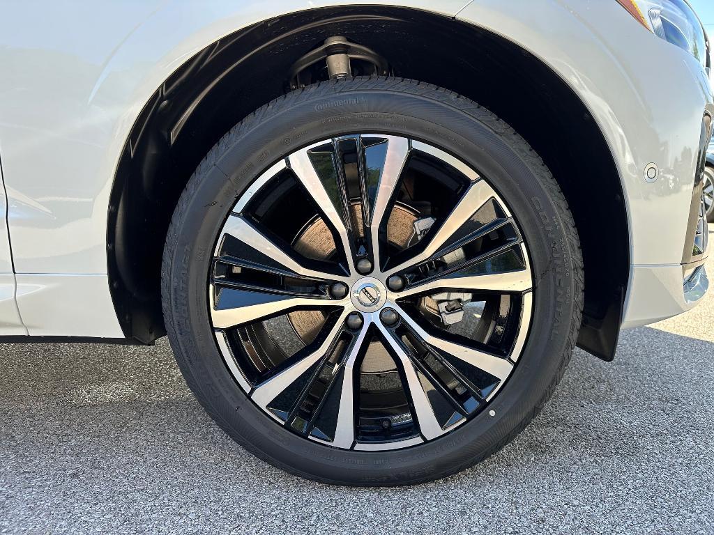 new 2025 Volvo XC60 car, priced at $55,360
