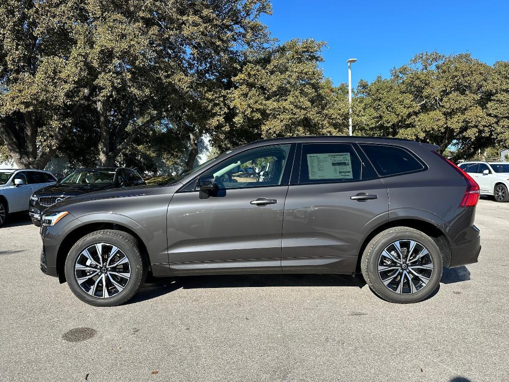 new 2025 Volvo XC60 car, priced at $49,895