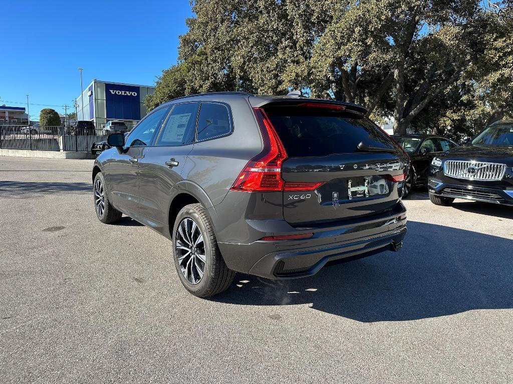 new 2025 Volvo XC60 car, priced at $49,895