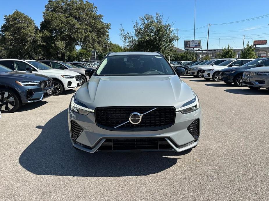 new 2025 Volvo XC60 car, priced at $49,935