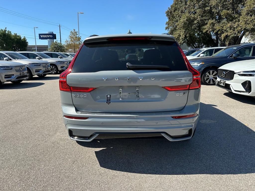 new 2025 Volvo XC60 car, priced at $49,935