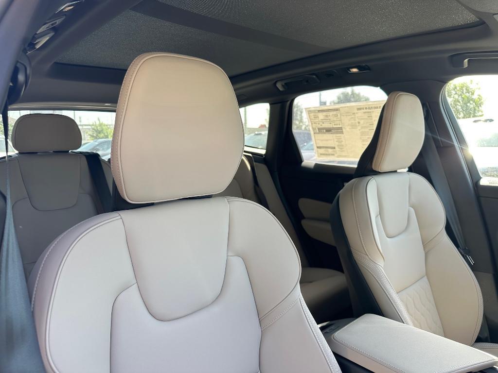 new 2026 Volvo XC60 Plug-In Hybrid car, priced at $69,285