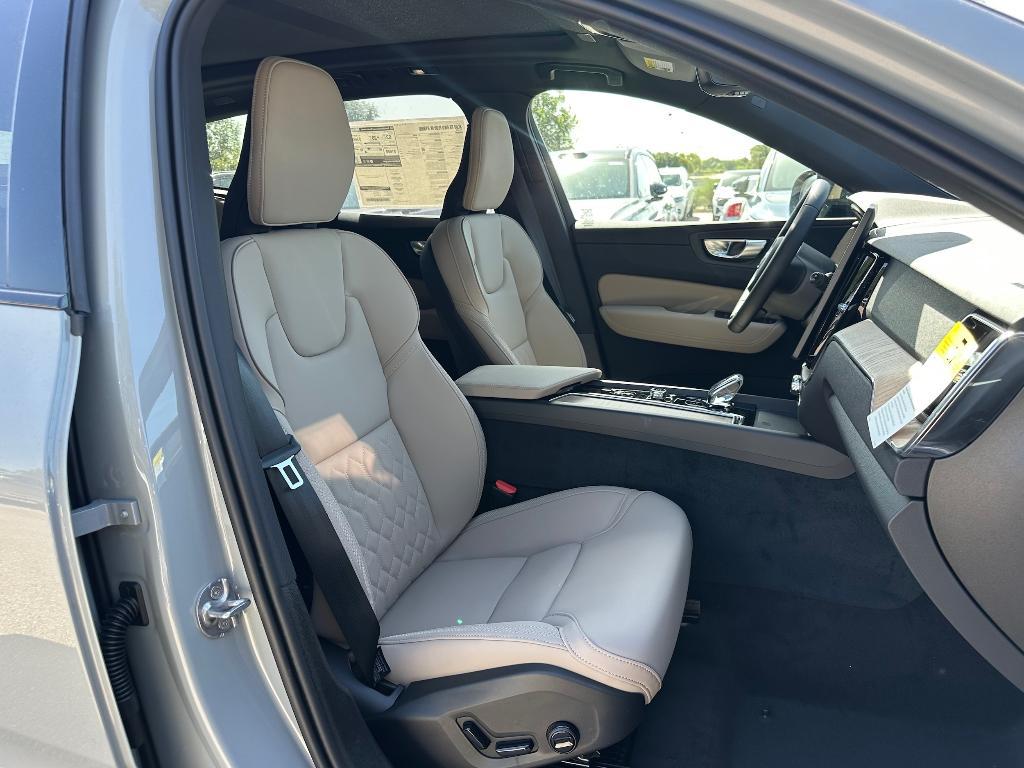 new 2026 Volvo XC60 Plug-In Hybrid car, priced at $69,285