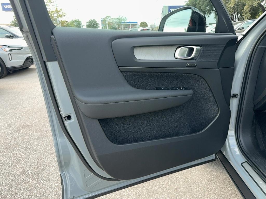 new 2026 Volvo EX40 car, priced at $61,660