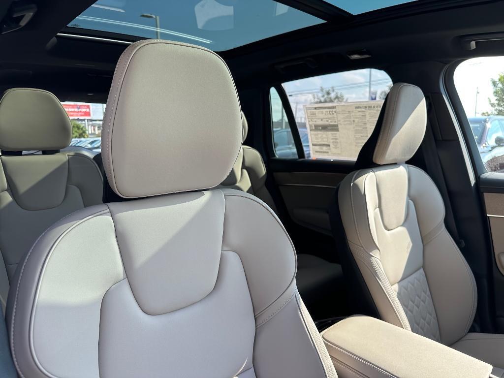 new 2026 Volvo XC90 car, priced at $71,825
