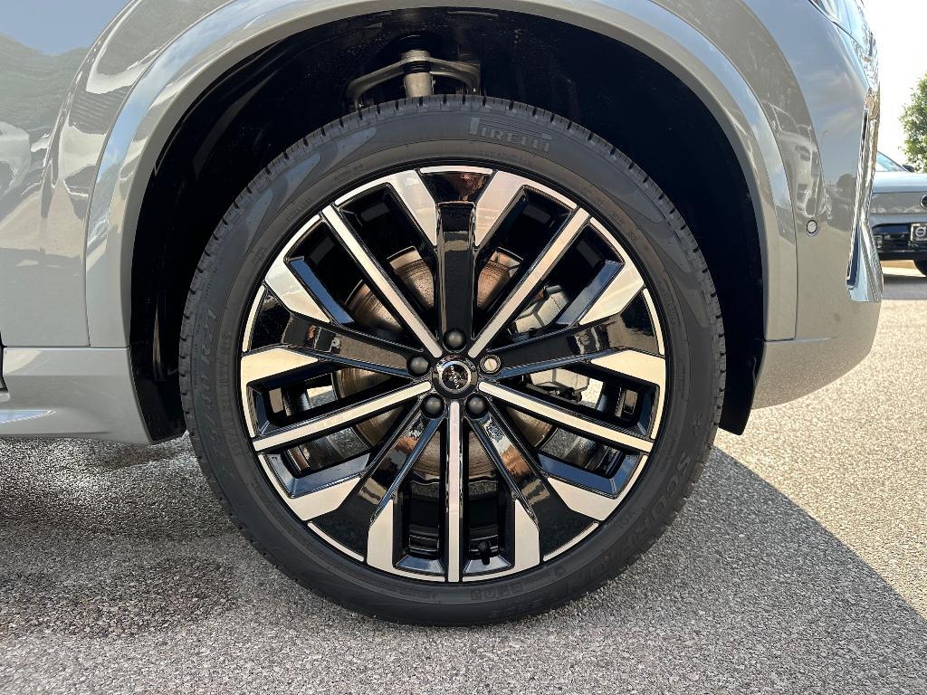 new 2026 Volvo XC90 car, priced at $71,825