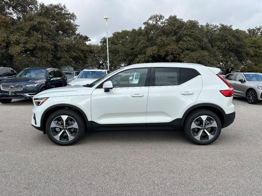 new 2025 Volvo XC40 car, priced at $44,845