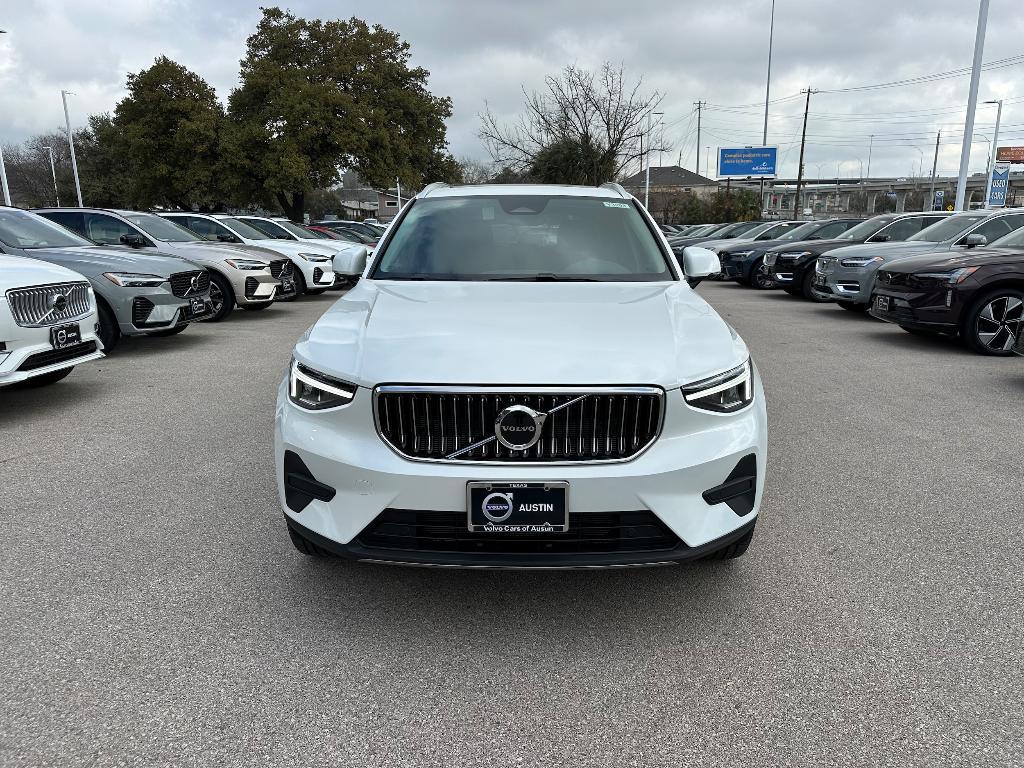 new 2025 Volvo XC40 car, priced at $44,845