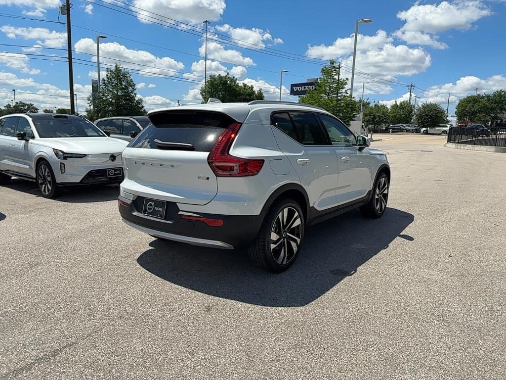 new 2025 Volvo XC40 car, priced at $51,015
