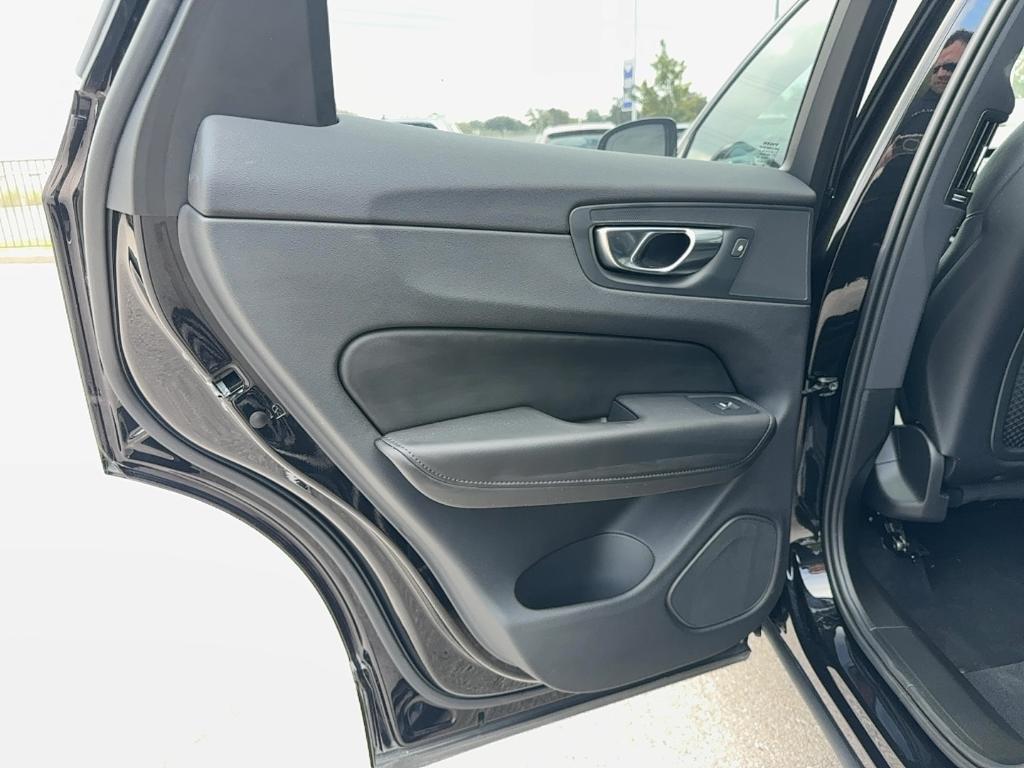 used 2025 Volvo XC60 car, priced at $36,995