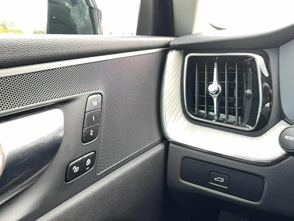 used 2025 Volvo XC60 car, priced at $36,995