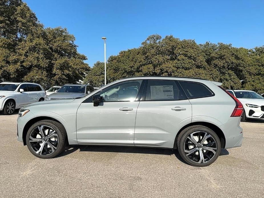 new 2025 Volvo XC60 car, priced at $59,885