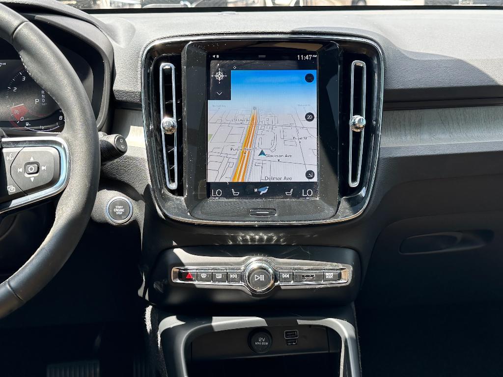 used 2022 Volvo XC40 car, priced at $33,995