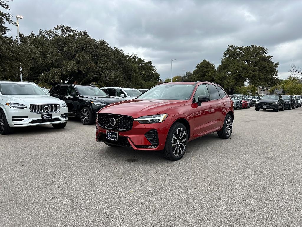 new 2025 Volvo XC60 car, priced at $55,735