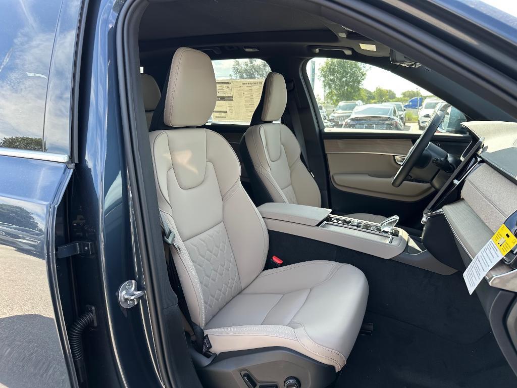 new 2026 Volvo XC90 Plug-In Hybrid car, priced at $83,745