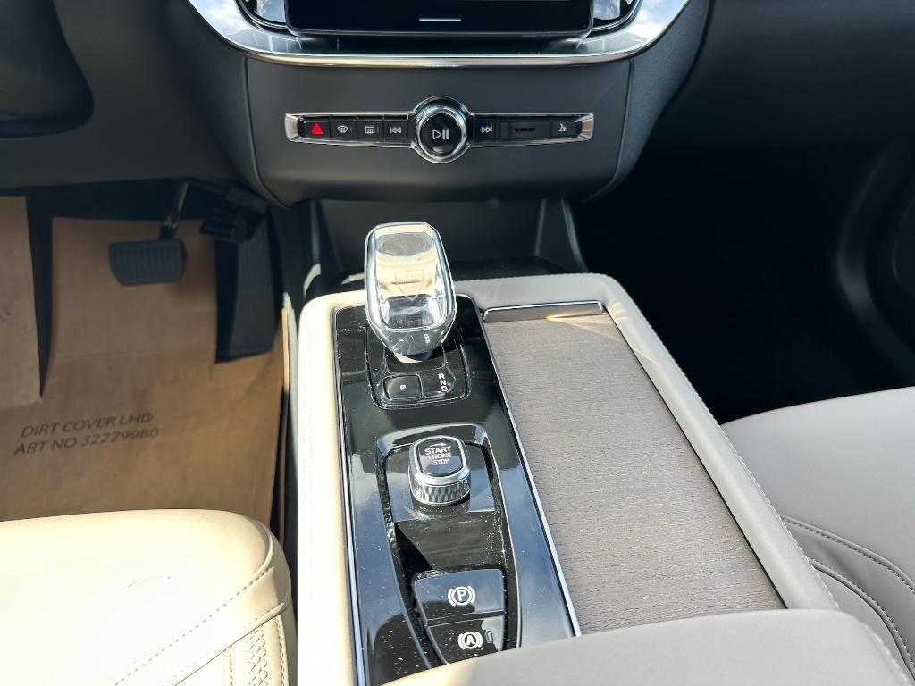 new 2026 Volvo XC90 Plug-In Hybrid car, priced at $83,745