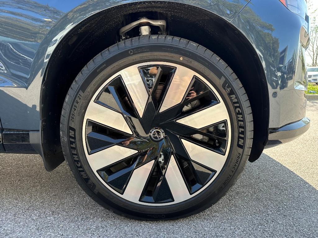 new 2025 Volvo EX90 car, priced at $84,200