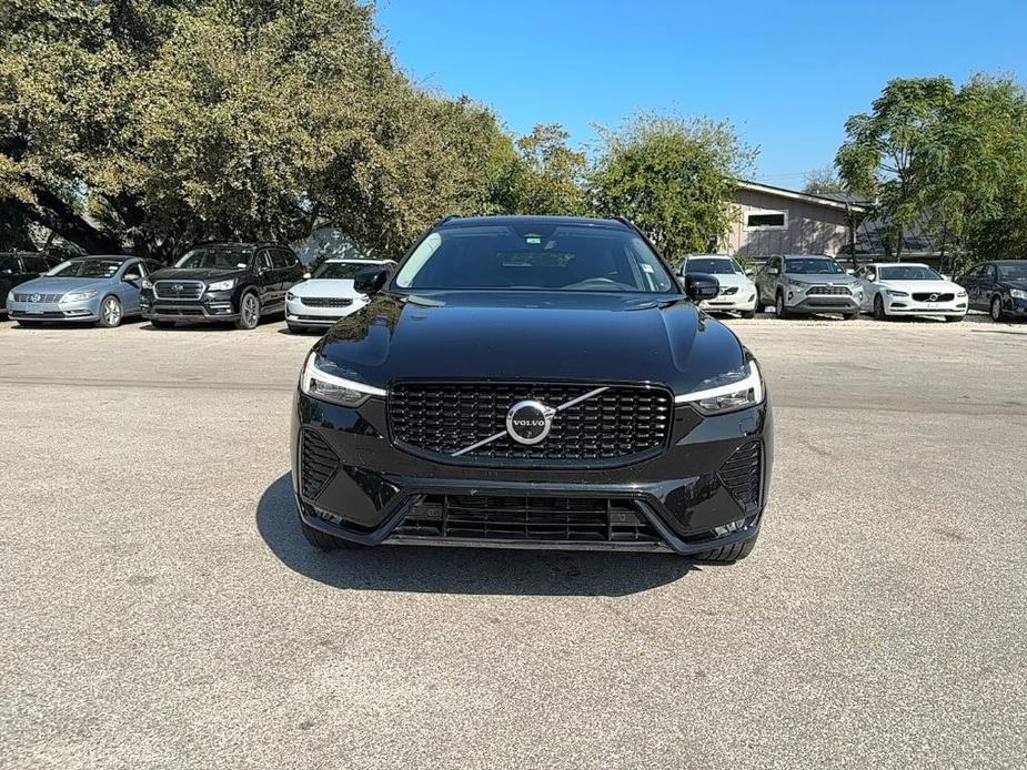 used 2023 Volvo XC60 car, priced at $36,995