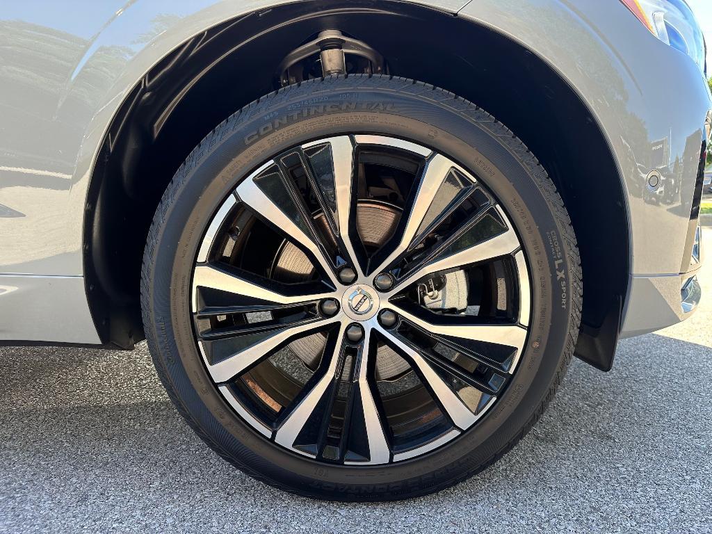 new 2025 Volvo XC60 car, priced at $55,360