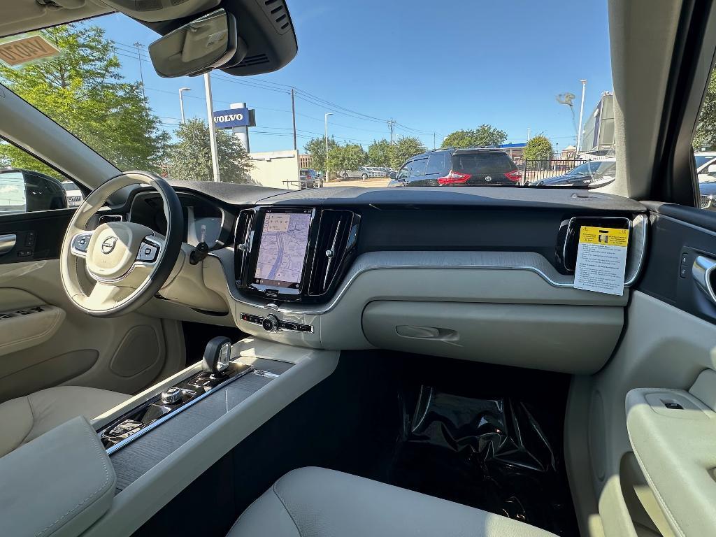 new 2025 Volvo XC60 car, priced at $55,360