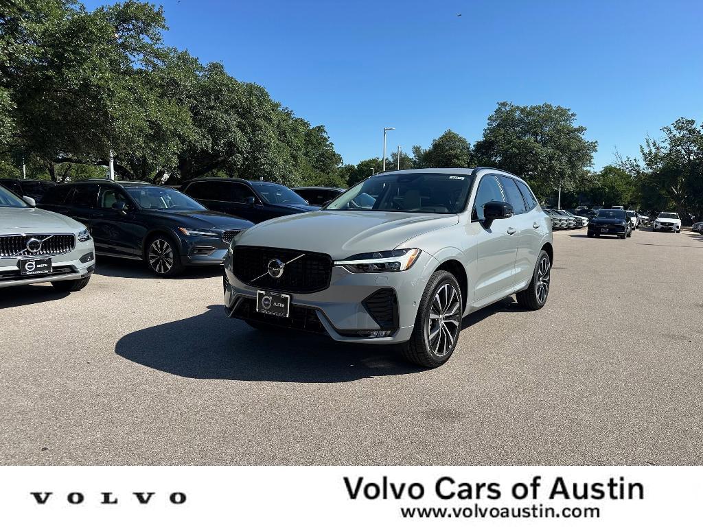 new 2025 Volvo XC60 car, priced at $55,360