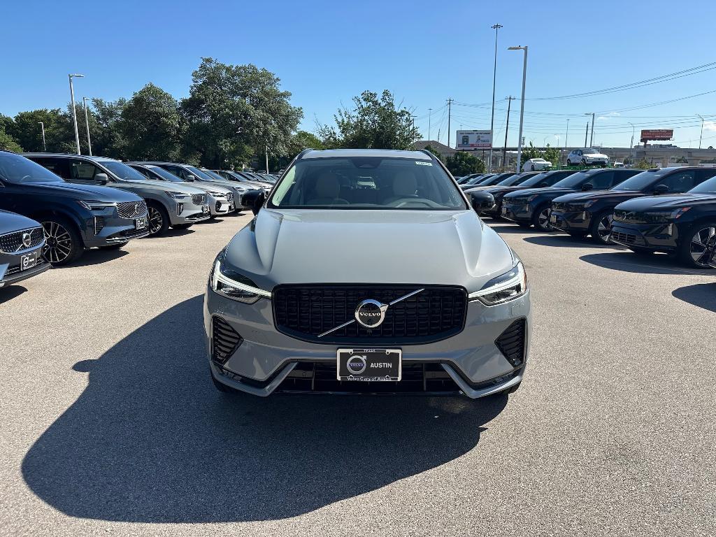 new 2025 Volvo XC60 car, priced at $55,360