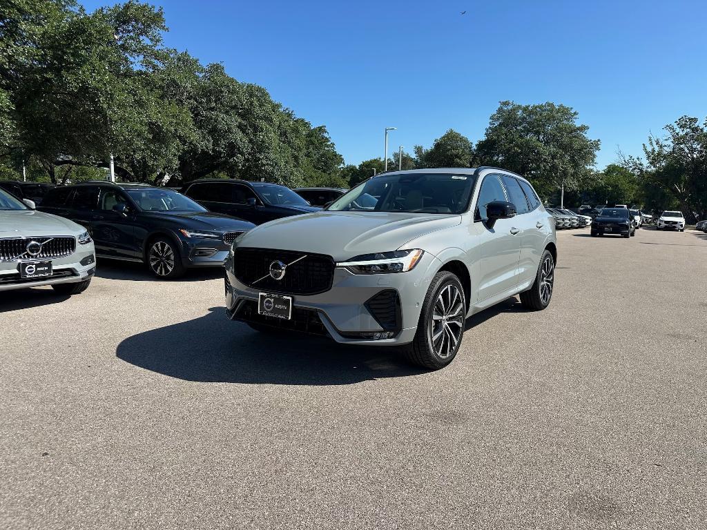 new 2025 Volvo XC60 car, priced at $55,360