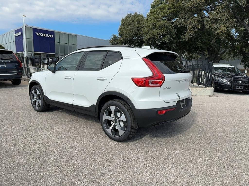 new 2025 Volvo XC40 car, priced at $48,315