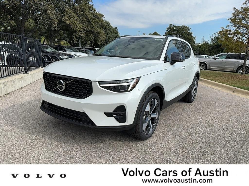 new 2025 Volvo XC40 car, priced at $48,315