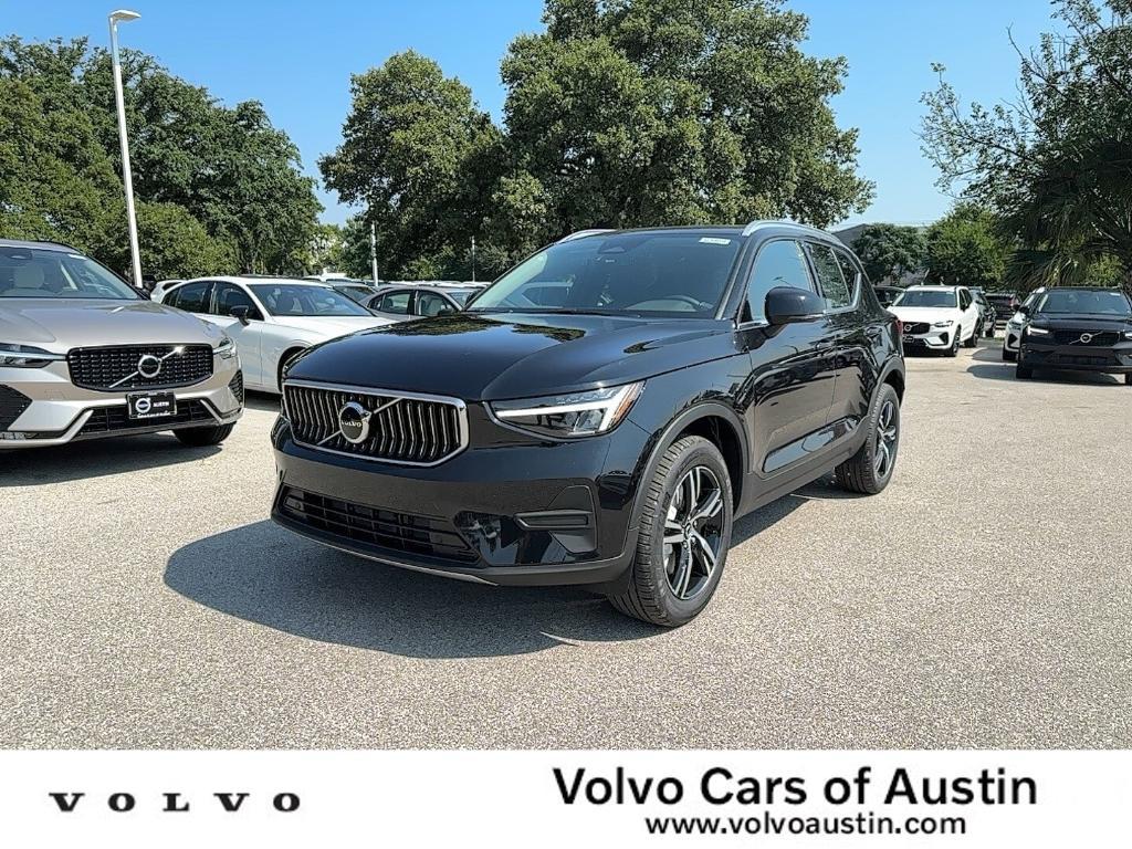 new 2025 Volvo XC40 car, priced at $45,215