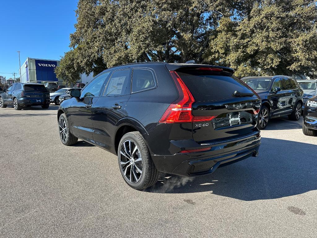 new 2025 Volvo XC60 car, priced at $54,585