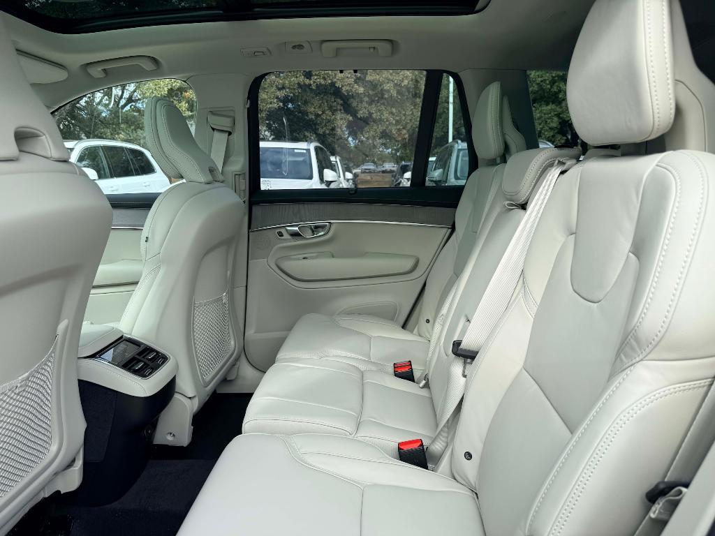 new 2026 Volvo XC90 car, priced at $75,155