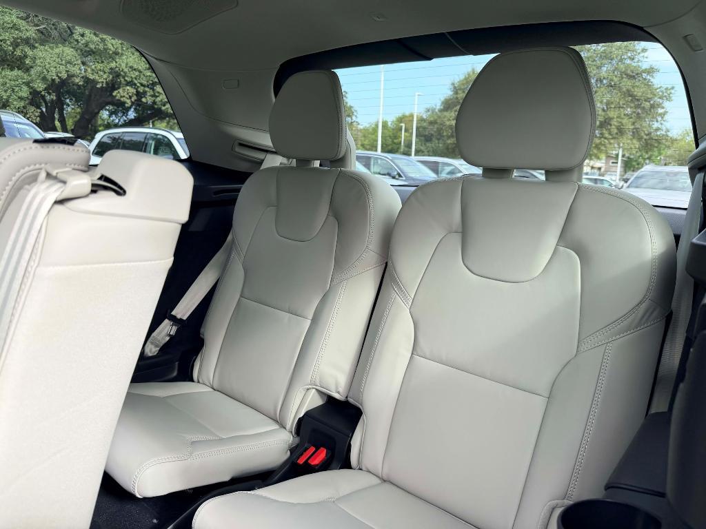 new 2026 Volvo XC90 car, priced at $75,155