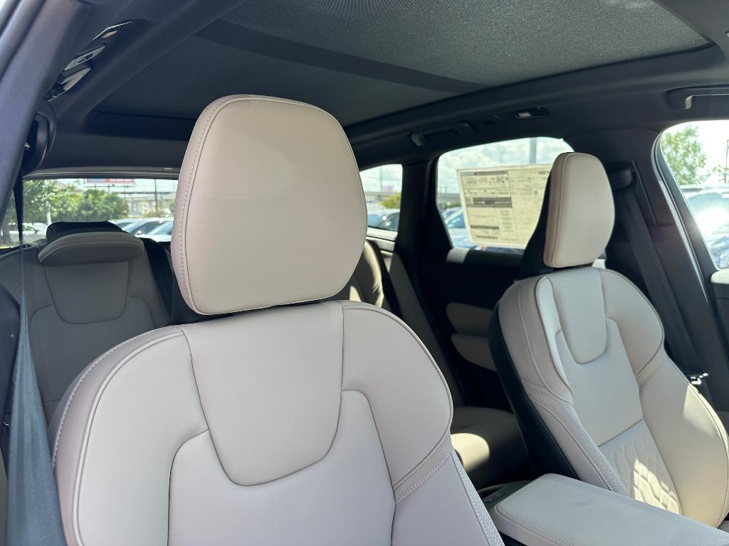 new 2026 Volvo XC60 car, priced at $52,985