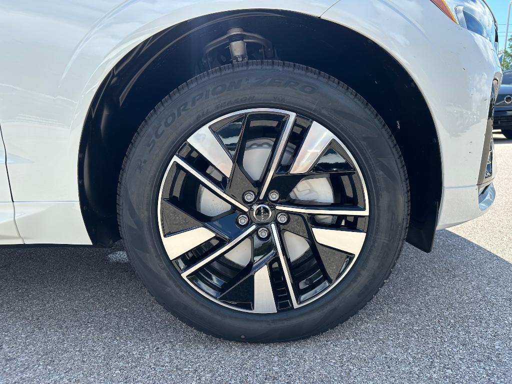 new 2026 Volvo XC60 car, priced at $52,985