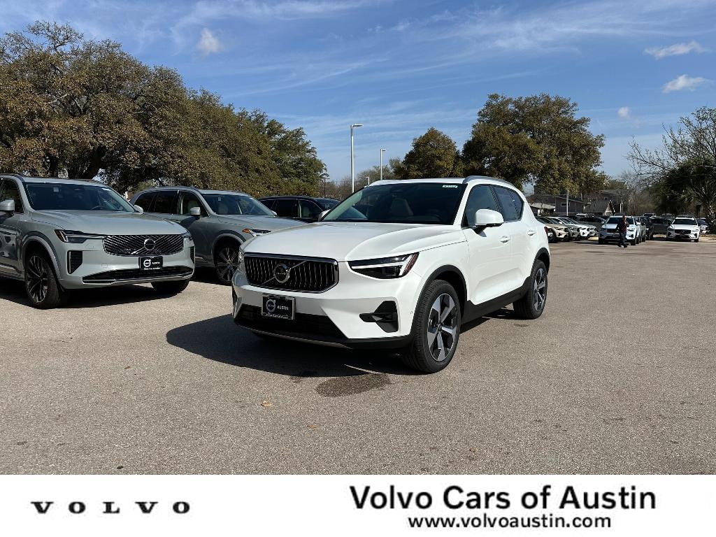 new 2025 Volvo XC40 car, priced at $48,335