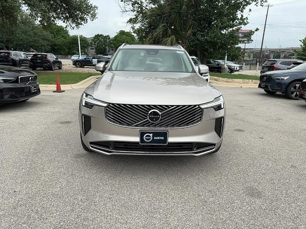new 2025 Volvo XC90 car, priced at $87,900