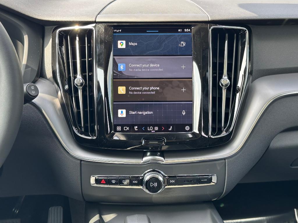 new 2025 Volvo XC60 car, priced at $50,285