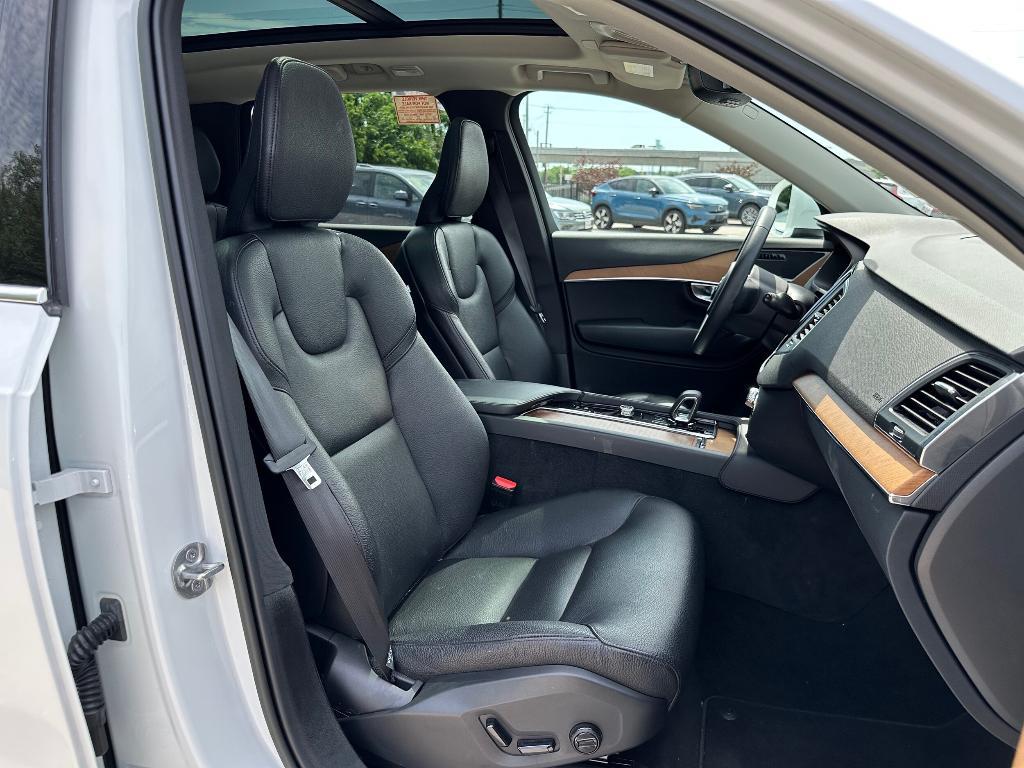 used 2023 Volvo XC90 Recharge Plug-In Hybrid car, priced at $51,995