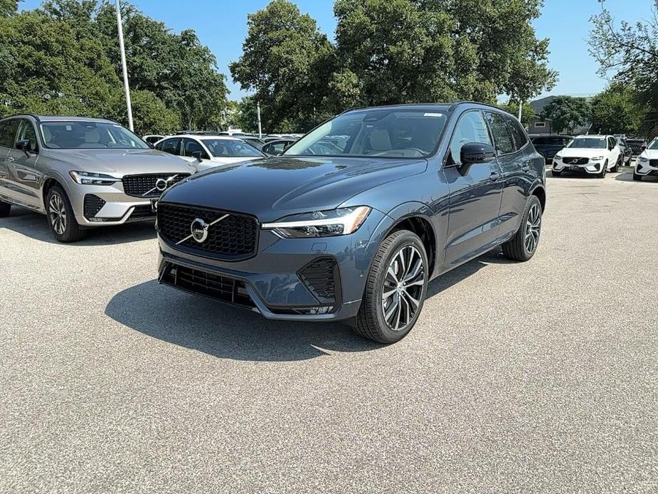 new 2025 Volvo XC60 car, priced at $55,335