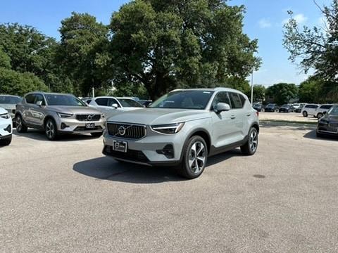 new 2024 Volvo XC40 car, priced at $48,525