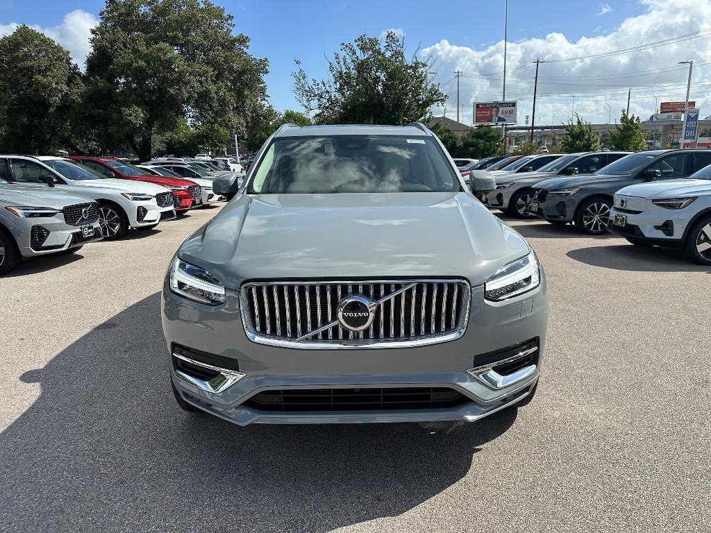 new 2025 Volvo XC90 car, priced at $69,060