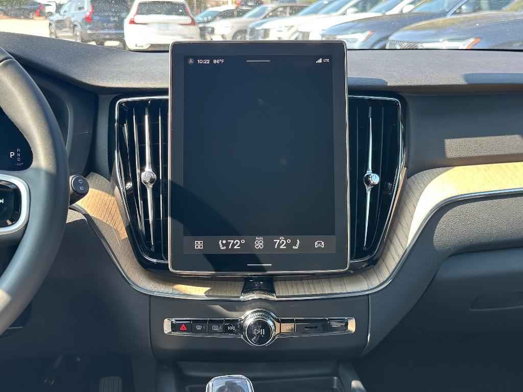 new 2026 Volvo XC60 car, priced at $58,385