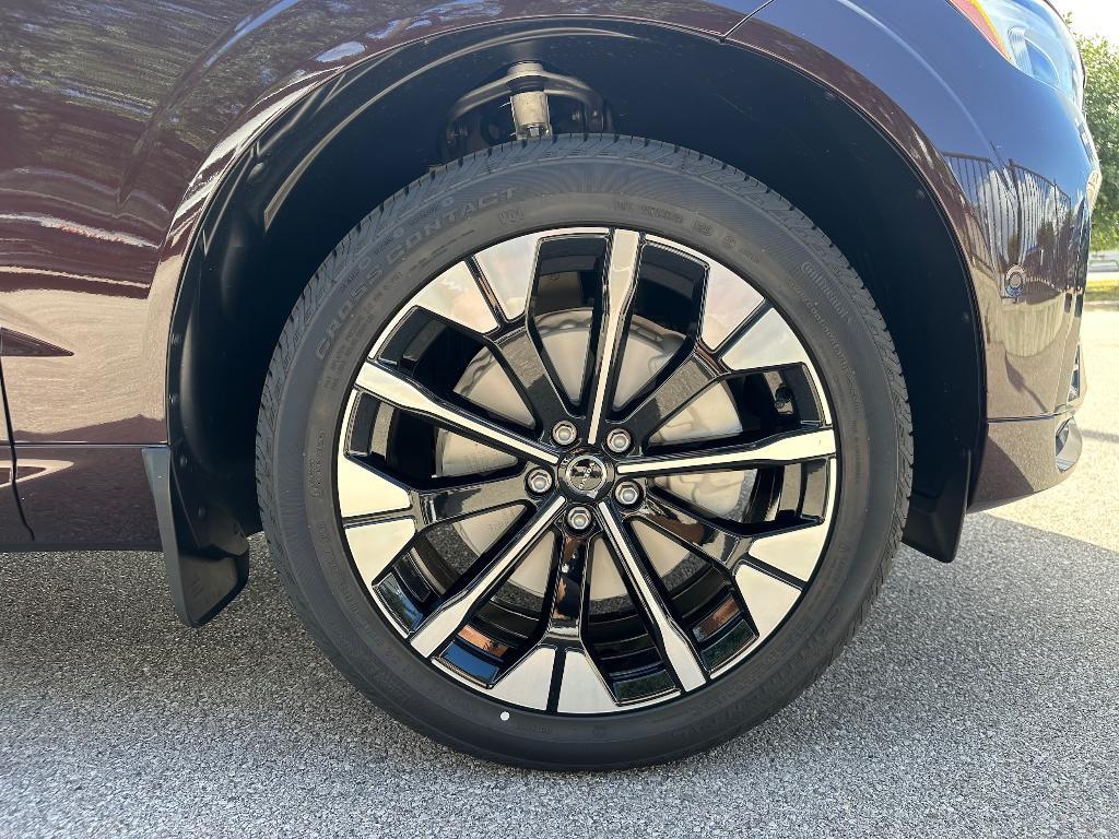new 2026 Volvo XC60 car, priced at $60,420