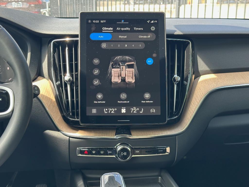 new 2026 Volvo XC60 car, priced at $60,420