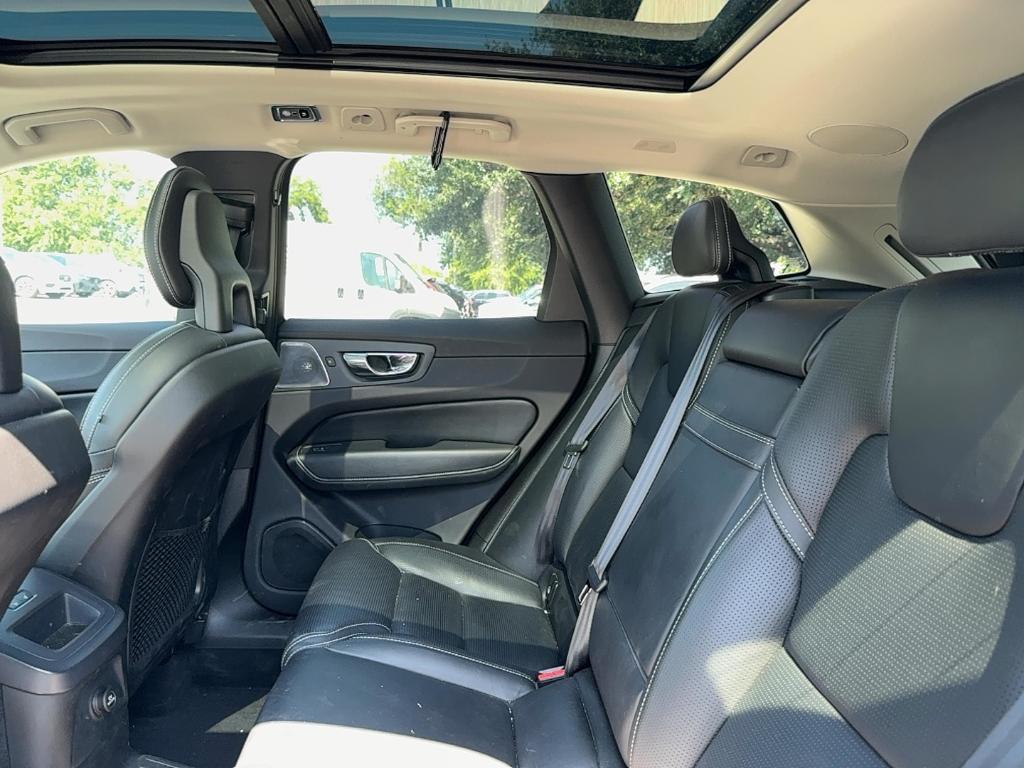 used 2018 Volvo XC60 Recharge Plug-In Hybrid car, priced at $30,995