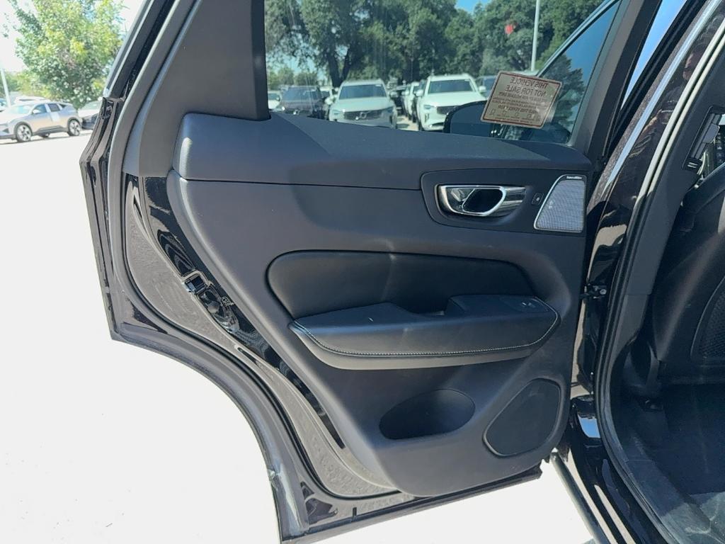 used 2018 Volvo XC60 Recharge Plug-In Hybrid car, priced at $30,995