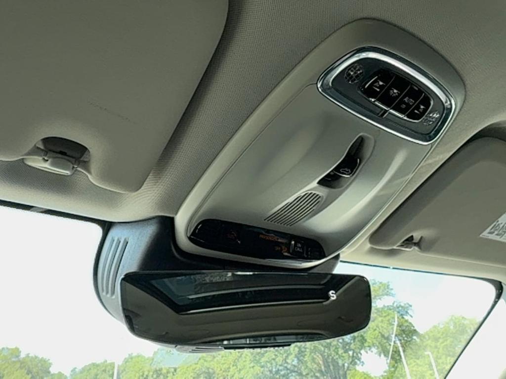 used 2018 Volvo XC60 Recharge Plug-In Hybrid car, priced at $30,995